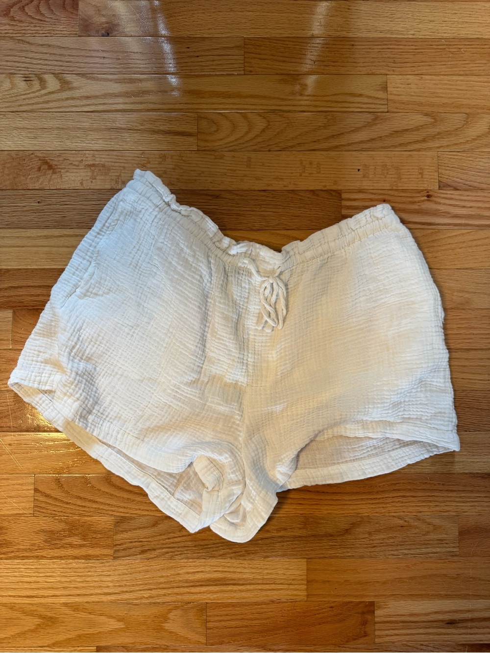Universal Thread Cream Gauze Elastic Waist Shorts